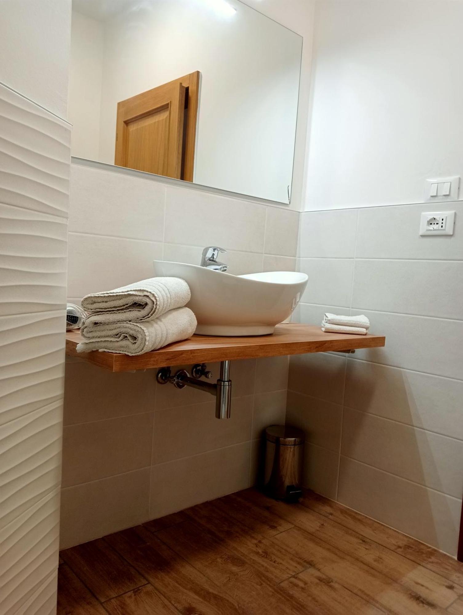 Bed And Breakfast Anna Isera ภายนอก รูปภาพ
